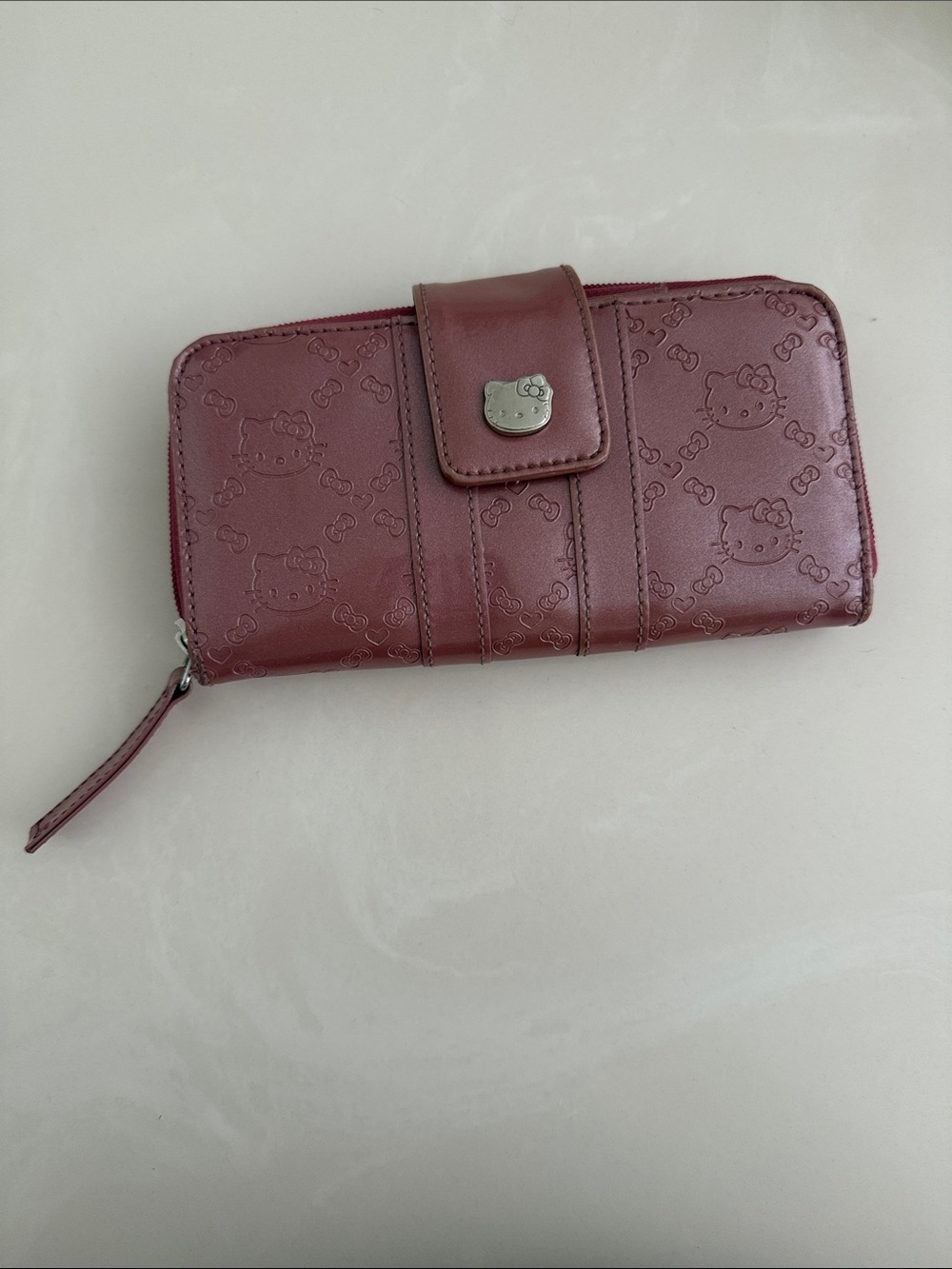 LOUNGEFLY Loves Hello Kitty 2012 Pink Embossed Zip Wallet HTF Sanrio - Picture 3 of 9